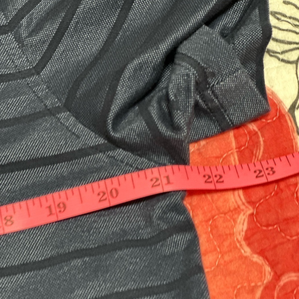 Men’s Croft  & Barrow performance polo in blue stripes, great condition, size L. - Picture 5 of 7